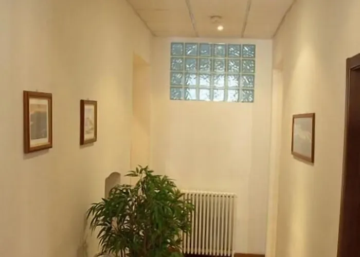 畔索尼瑞提美尔酒店 3*